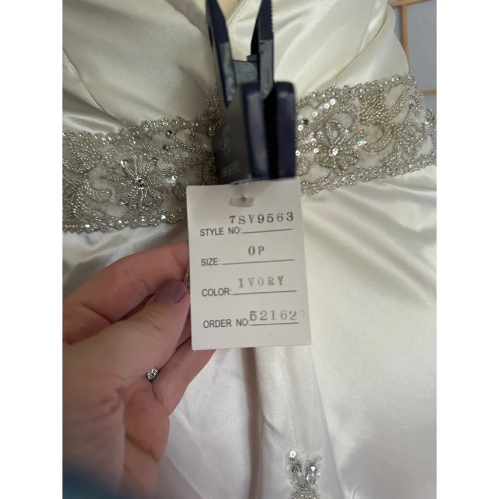 GALINA SIGNATURE NWT womens ivory ruched bodice charmeuse halter bridal gown